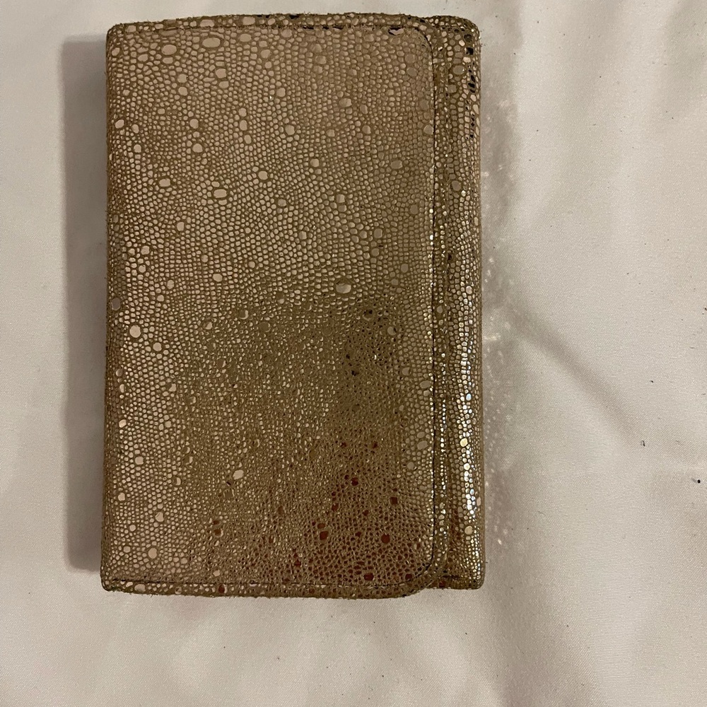 Gold wallet - Picture 1 of 3